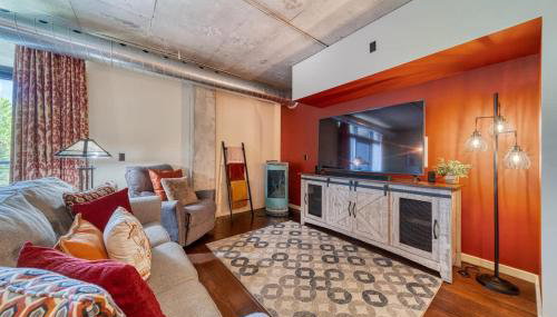 Downtown Condo Above Restaraunts- Free Parking - Foto 3