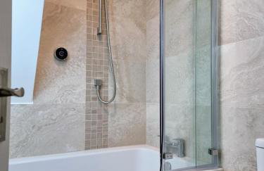 Chalet Brightstone Kingsdown Cliffs location with indoor pool, tennis court, mini-golf short walk to beach and 3 great local pubs - Foto 12