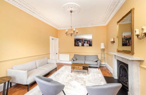 JOIVY 5 Bedroom Apt Near Meadows & George Square - Foto 26