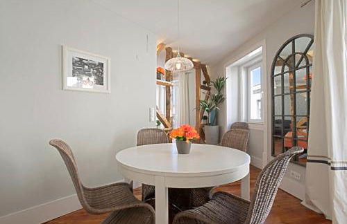 Duque-Chiado Downtown - Photo 10