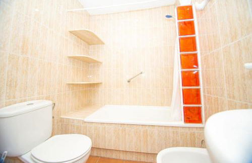 Disfruta del paraíso en primera línea de playa con Kayak y Paddle Surf - Foto 41