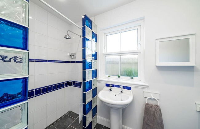 Thatched Cottage - hot tub BBQ and Pool Table - Foto 29