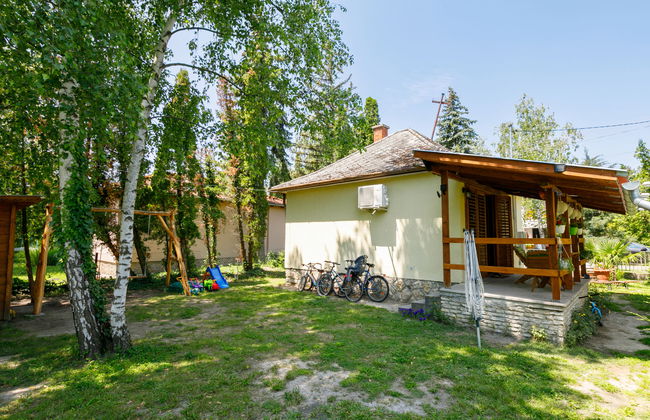 2 bedroom Apartment in Fonyód with garden and terrace - Photo 21