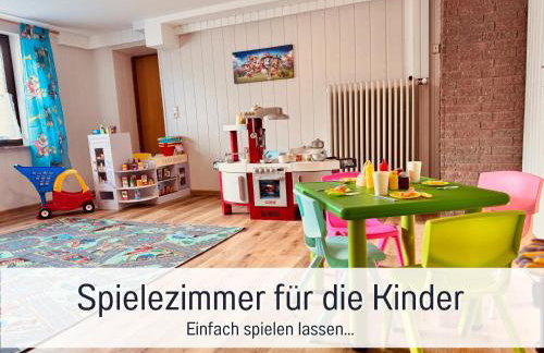 Großes Ferienhaus für 12 -17 Personen mit Whirlpool - Spielzimmer und Garten - Photo 27
