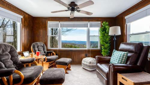 Mountaintop Views, Hot Tub, Deck, Fire Pit & WiFi - Foto 4