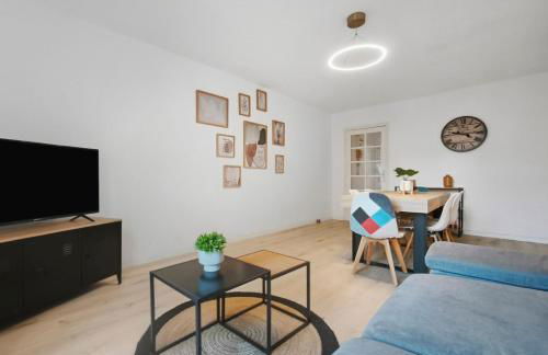 T3 Moderne, spacieux & climatisé - Parking Privé - Foto 25