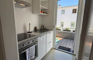 Stay COZY - TOP LAGE - Kingsize Betten - Parkplatz - Balkon - Netflix - Foto 12