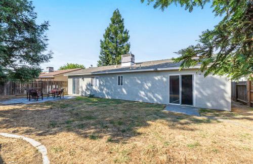 3BR Cozy Home~ Stylish & New ~ UC Merced ~ en route Yosemite! - Foto 45
