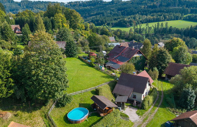 Loukov u Semil - Foto 1