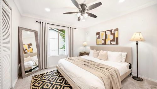 4B TH in Kirkland Woodinville Prime Location - Photo 2