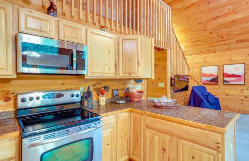 Hot Tub Soaks! Moonshine Manor Near Lake Lure - Foto 11