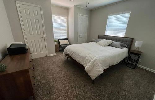 Rt 66 Fairgrounds Retreat by Tulsa Getaways - Foto 13