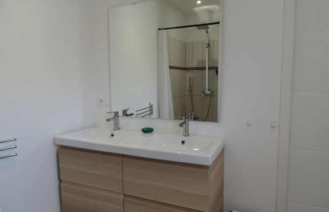 Attractive Holiday Home With Private Pool - Photo 19