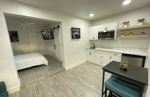 The Vice City Suite - Private stay with Free Parking in the Heart of Miami - Foto 7