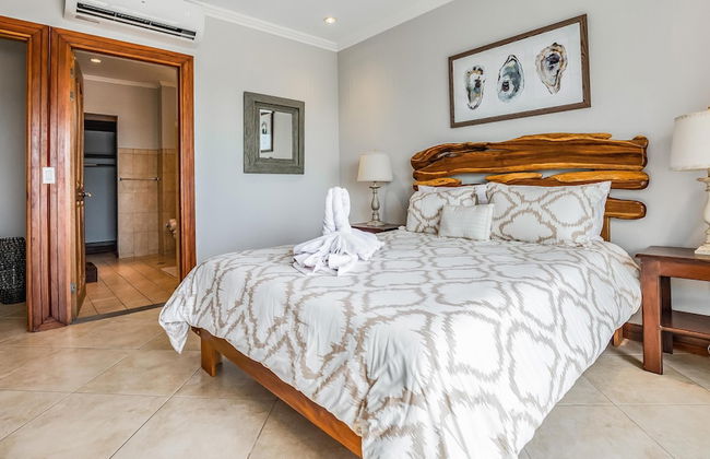 Elegant Oceanview Condo with Spacious Open-Concept Floor Plan and Inviting Beach Design - Foto 6