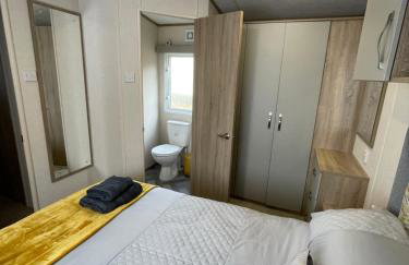 Tigers Wood - 2 bed hot tub lodge with free golf, NO BUGGY - Foto 13