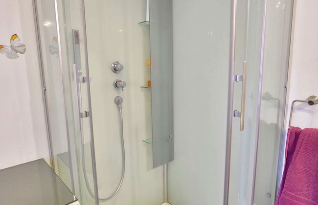 Peaceful Garden Home, Chevron - Photo 15