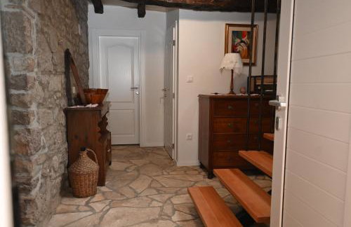 Villa Mavrici, Nature Paradise with pool - Foto 25