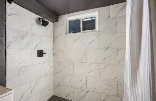 Huge Hot Tub, Theater Room, Family Friendly Oasis - Foto 23