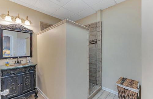 Lake Life 105 - Private Pool Overlooking The Lake! - Foto 13