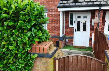 Manchester City Deluxe 4-Bed near Etihad Stadium & C0-0P Arena, Sleeps 9 - Foto 21