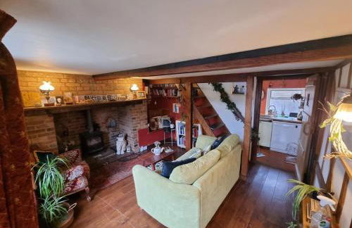 Cheerful, bright, cosy period cottage with hot tub - Foto 1