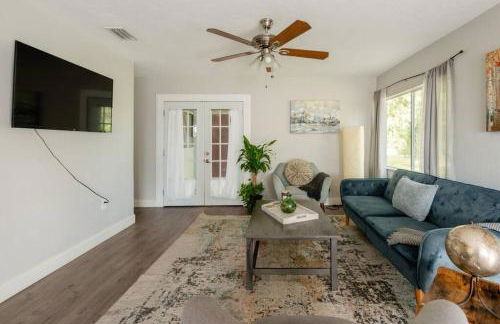 Cute downtown home by Depot Park - Foto 30