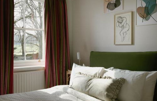 Trinity Farmhouse - Stunning House & Gardens! - Foto 26