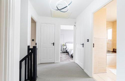 Three Bedroom Birmingham Stay Free Parking Perfect for Families Travellers Professionals M6 - Foto 10