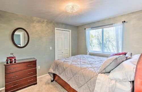 Tacoma Home with Garden and Pond about 3 Mi to Beach! - Foto 19