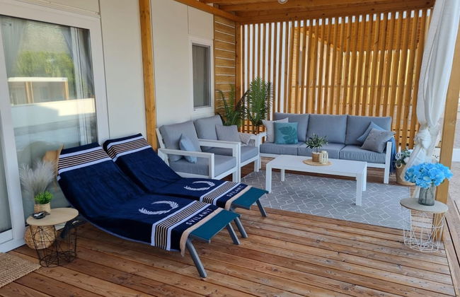 Blue Charm Mobile Home - Photo 18