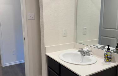 Cozy 4 Bedroom Home - Foto 2