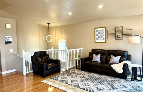 Contemporary Turnagain Townhome - Foto 10