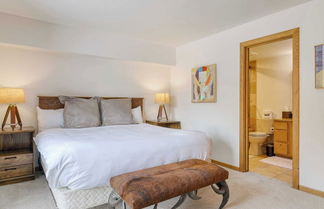 Riverside Condos C102 by Avantstay Condo Close To Downtown, Town Park & Ski Lift #8 - Foto 10