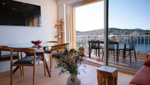 Vue Panoramique Exceptionnelle Mer, Montagne et Village l T2 Luxueux - Foto 4