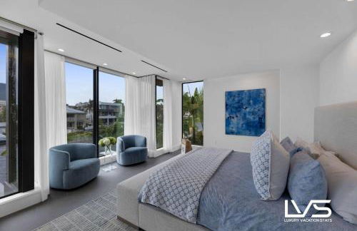 Carlotta- New Construction Luxury Waterfront Villa - Foto 13