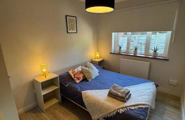 Spacious 3 bed garden & parking - Foto 16