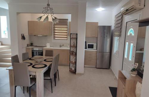ofrynio kavalas Martin House - Photo 21
