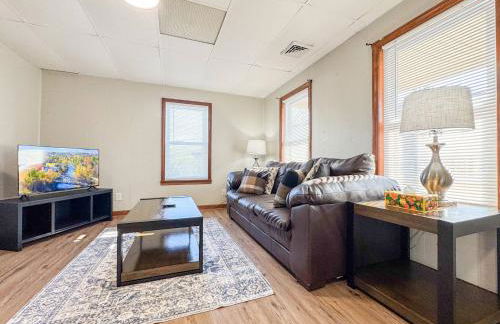 Nashua -Queen beds - Mins to MHT - W/D in Unit - - Foto 25