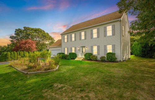Charming Harwich Home—Relax Explore Cape Cod - Photo 7