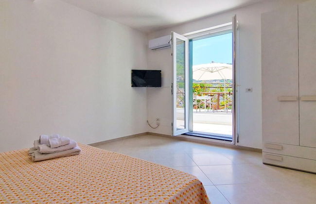 Villa in Lemon Grove With Sea Views & Sea Breeze - Foto 2