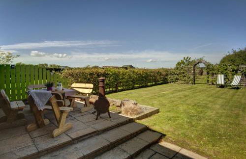 The Apple Store - Photo 2