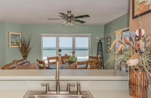 Spectacular Beachfront Views from this Tastefully Decorated Condo ~ PH5B Palm House - Foto 12