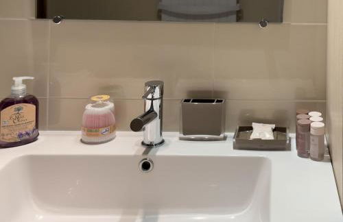 Exclusive Authentic Riviera Villa - Private Pool, Pétanque Court, Panoramic Mediterranean Sea & Estérel Mountain Views - Foto 24