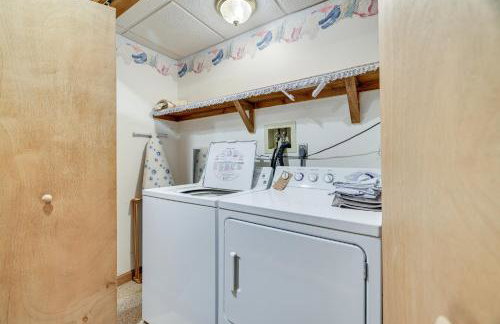 Secluded Family Cabin with Fire Pit in Lake Ariel! - Foto 23