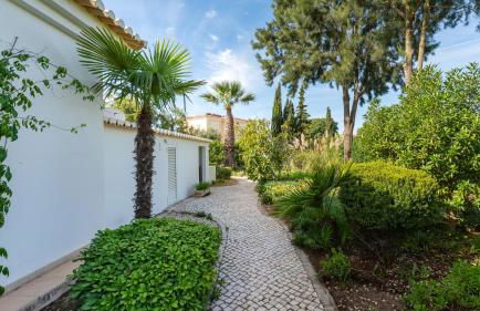 Bright 3 BDR Duplex House With Pool by LovelyStay - Foto 43