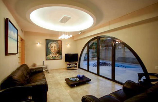 David Village with Pool & Patio - Foto 11