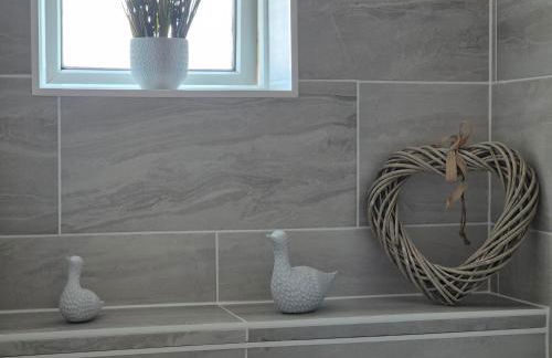 2 Bed Maisonette with Sofa Bed - Ideal for Groups #26C - Foto 66