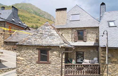 Casa Montlude - Elegancia rústica y confort moderno en el corazón del Valle de Arán by Eth Flòc - Foto 57