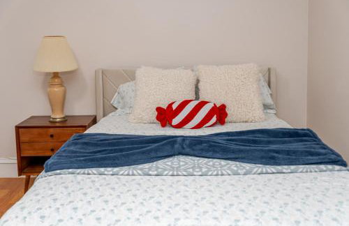 383 - 3BR Quincy - Chic House near Adams Park - Foto 34